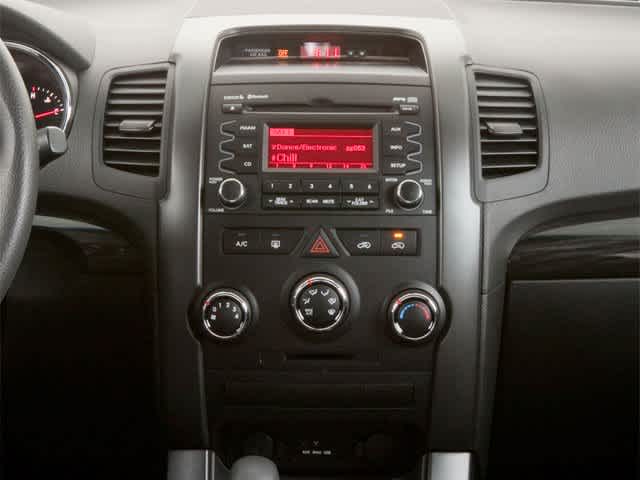 Thumbnail: 2011 Kia Sorento - 12