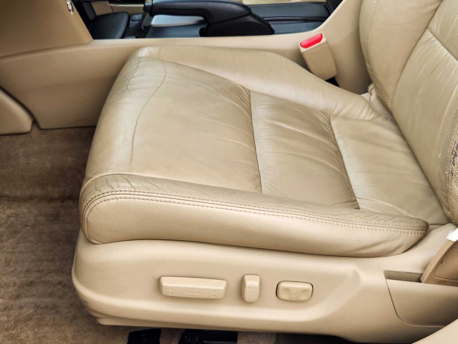 Thumbnail: 2010 Honda Accord - 23