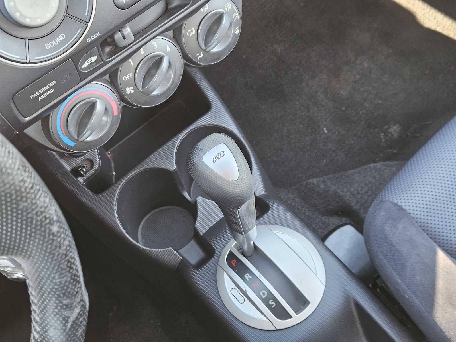 Thumbnail: 2007 Honda Fit - 18