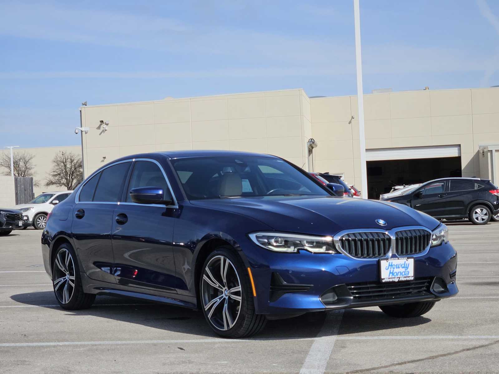 Thumbnail: 2019 BMW 3 Series - 3