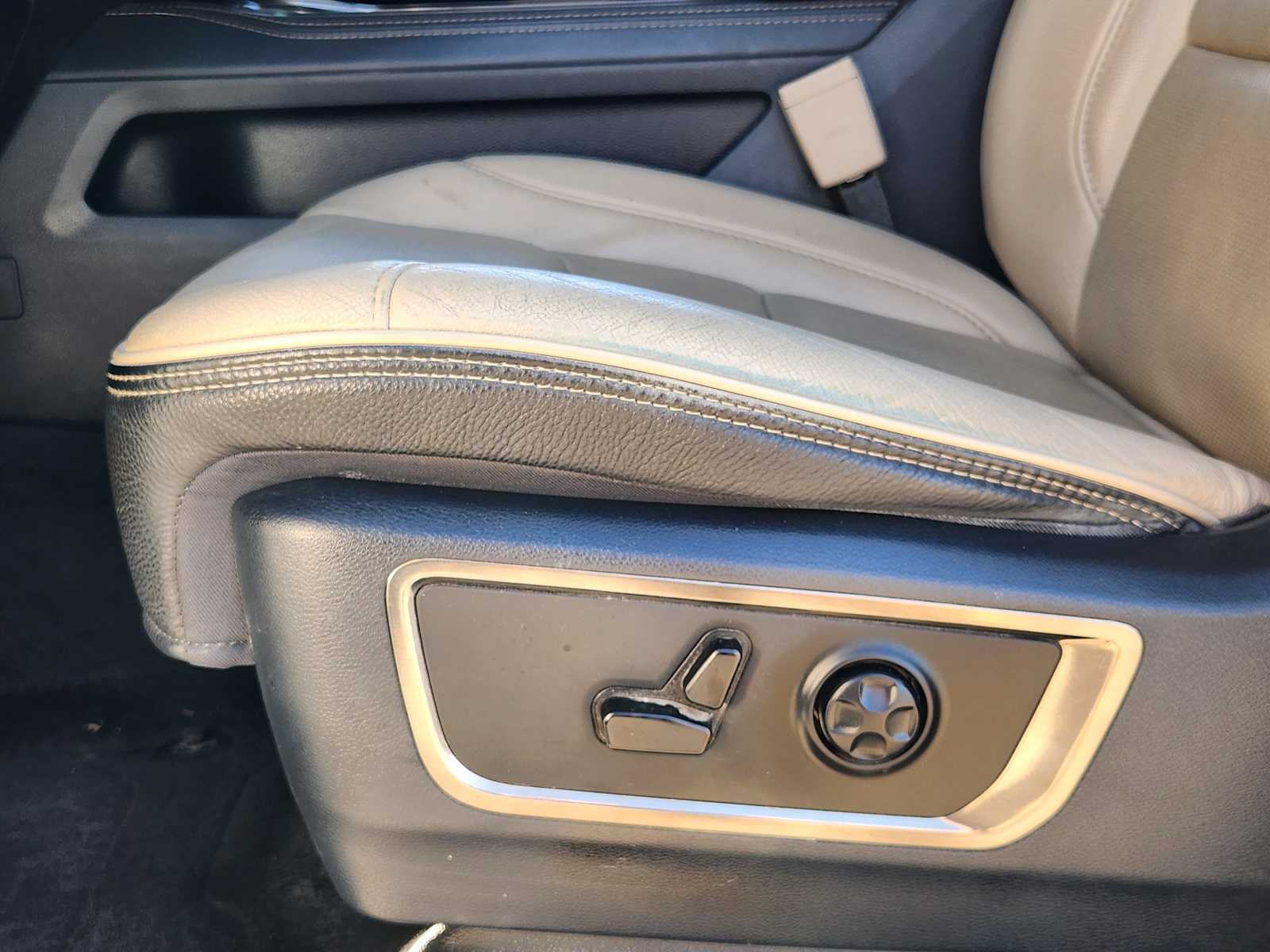 Thumbnail: 2020 RAM 1500 - 24