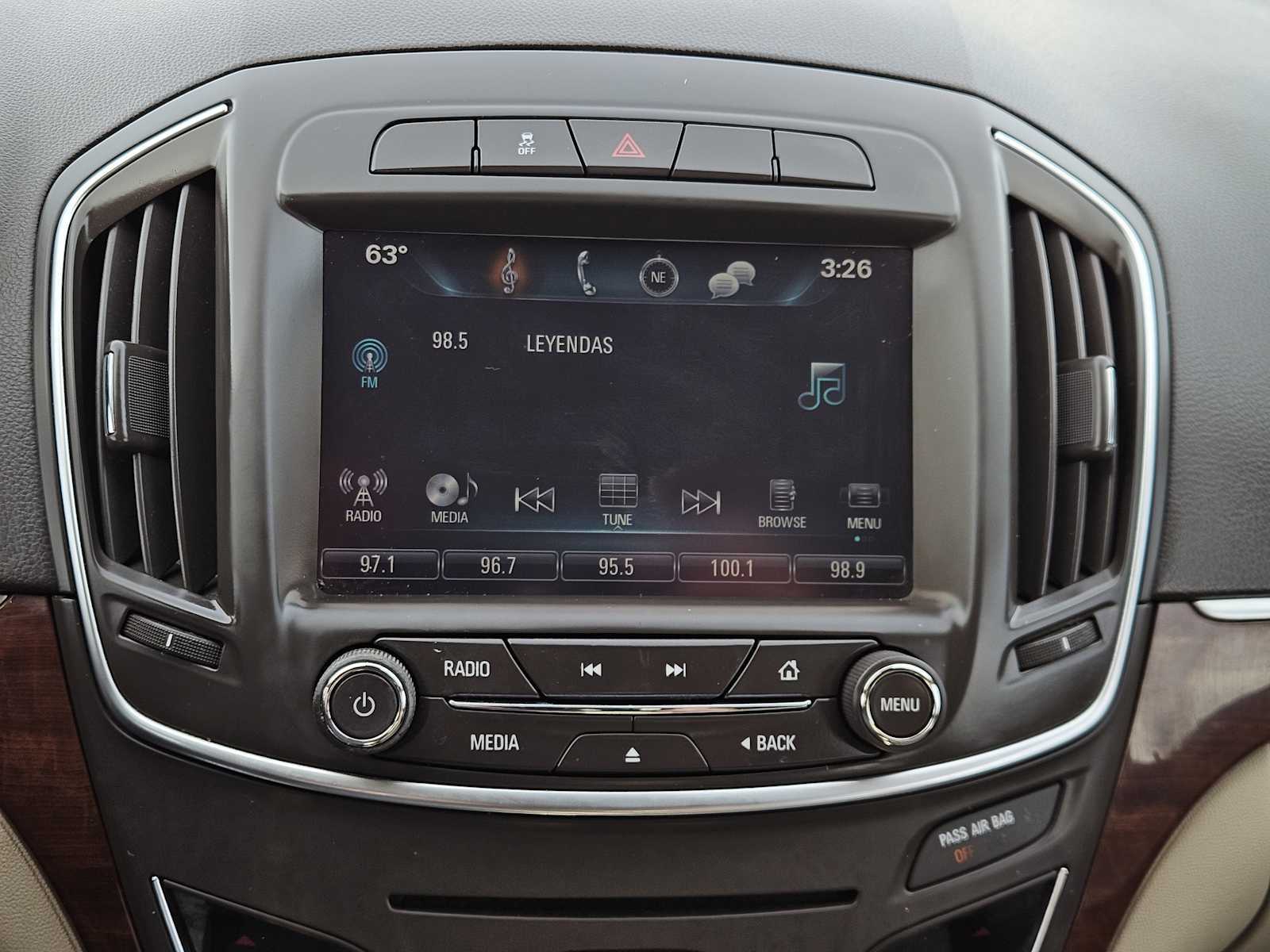 Thumbnail: 2016 Buick Regal - 17