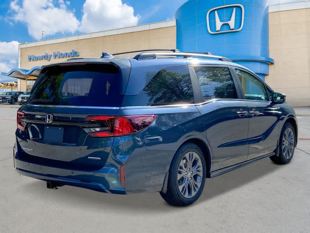 2026 Honda Odyssey Touring photo 4