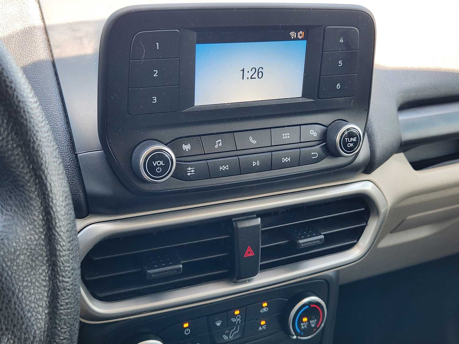 Thumbnail: 2018 Ford EcoSport - 17