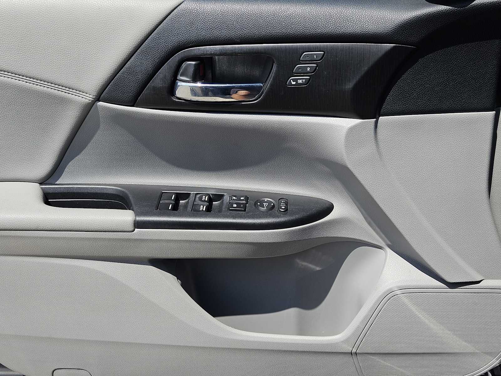 Thumbnail: 2015 Honda Accord - 23