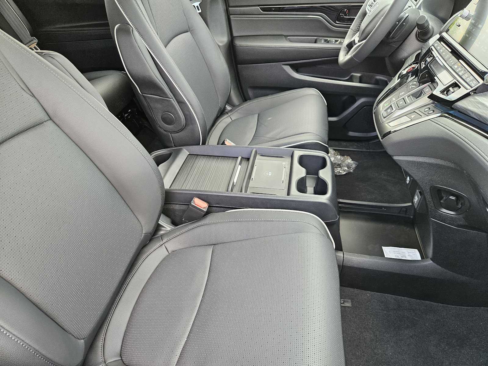 Thumbnail: 2026 Honda Odyssey - 12