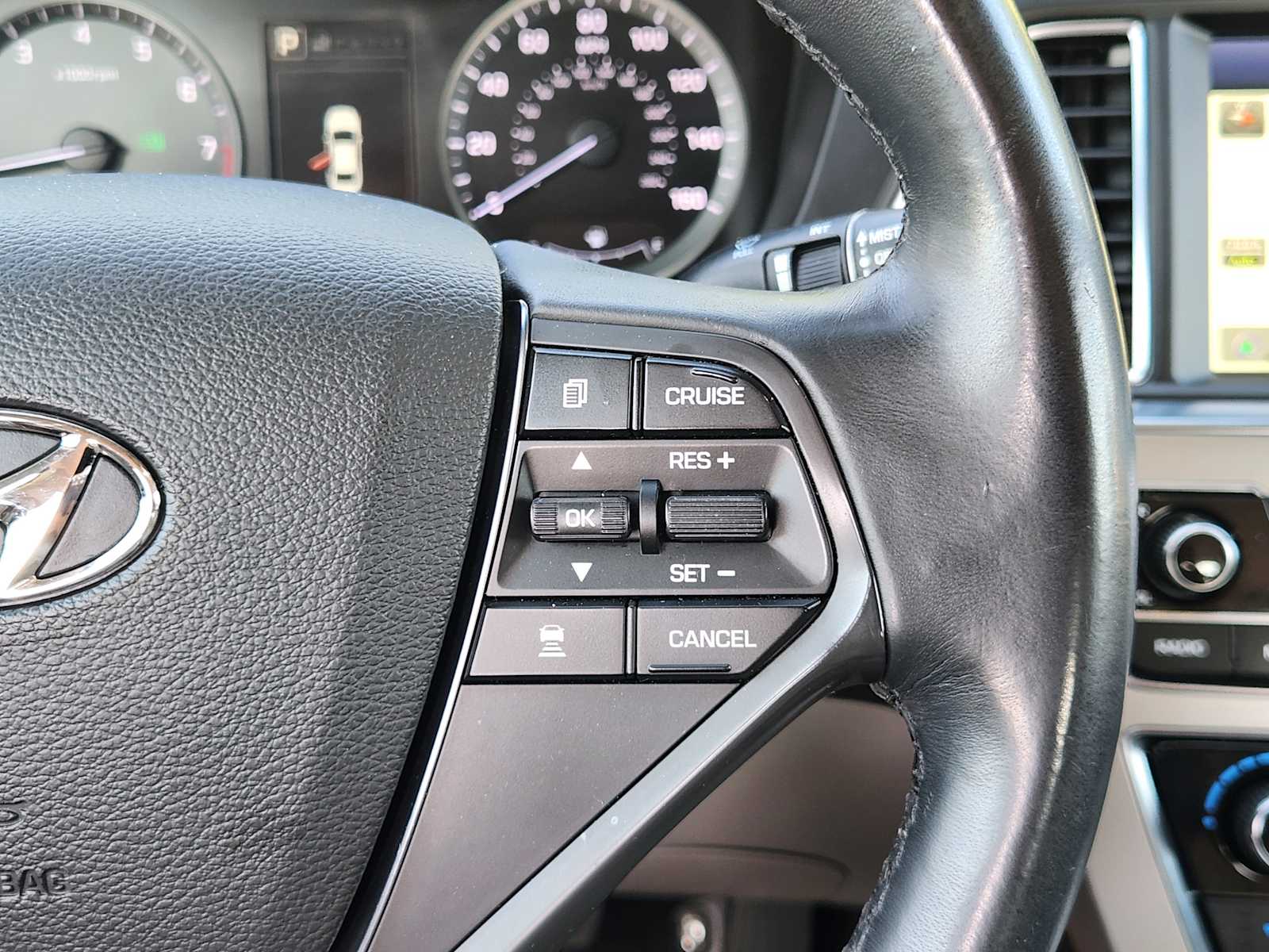 Thumbnail: 2015 Hyundai Sonata - 29