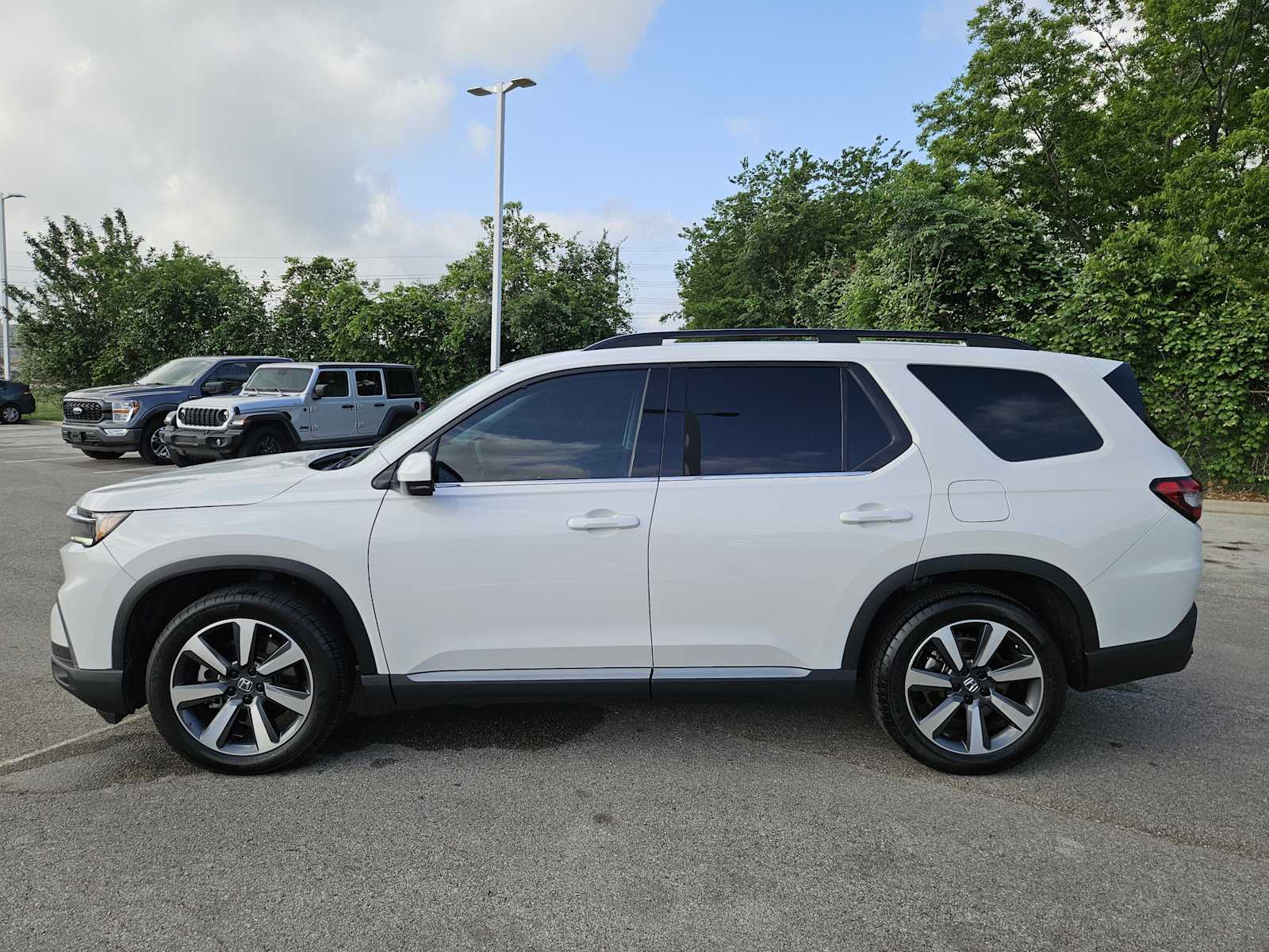 Thumbnail: 2025 Honda Pilot - 4