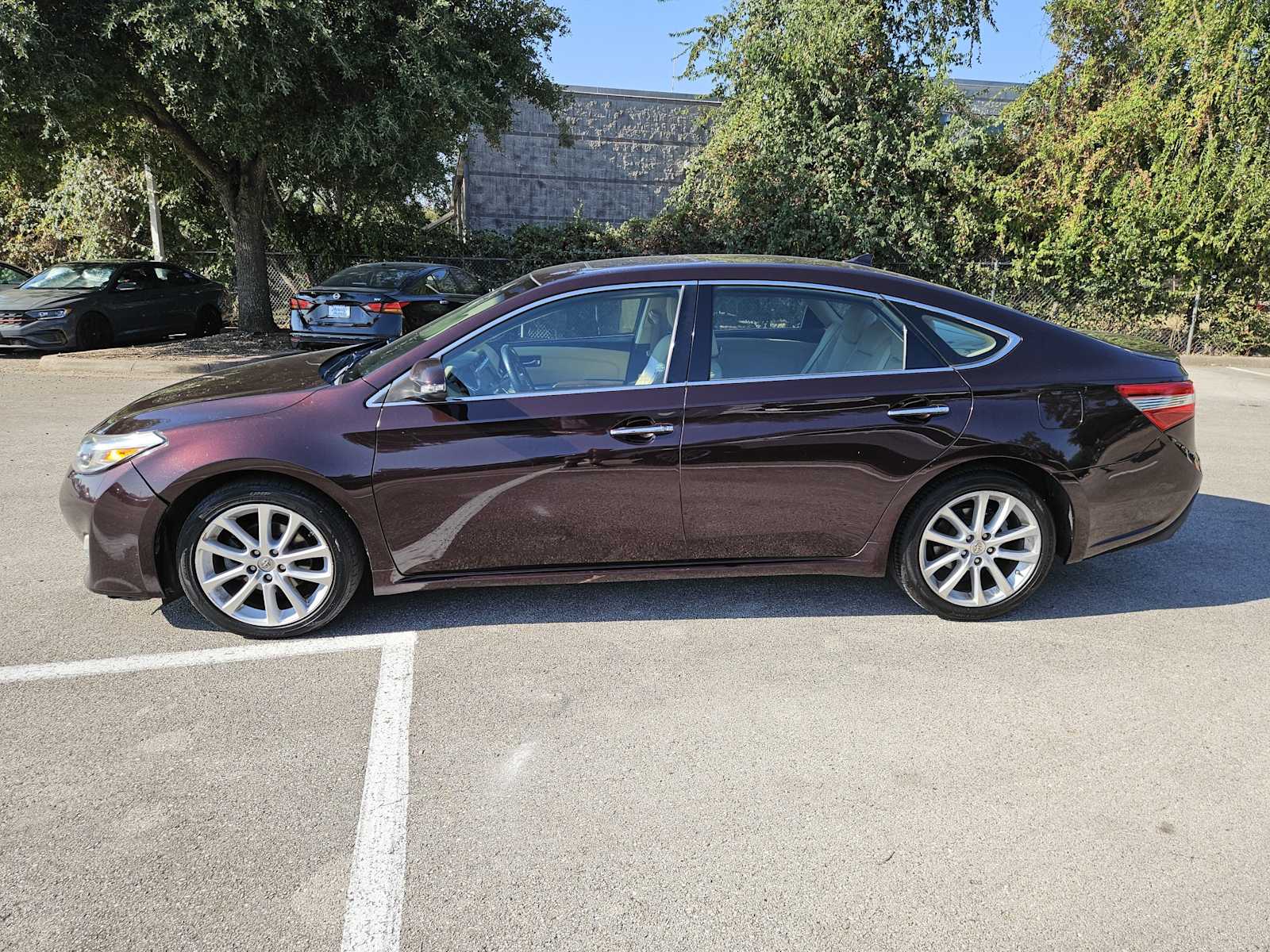 Thumbnail: 2014 Toyota Avalon - 4