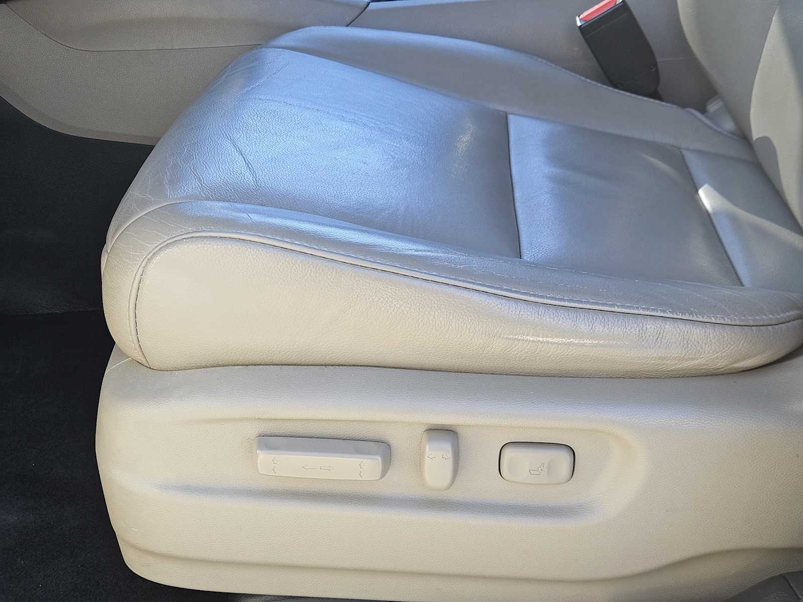 Thumbnail: 2016 Honda Pilot - 22