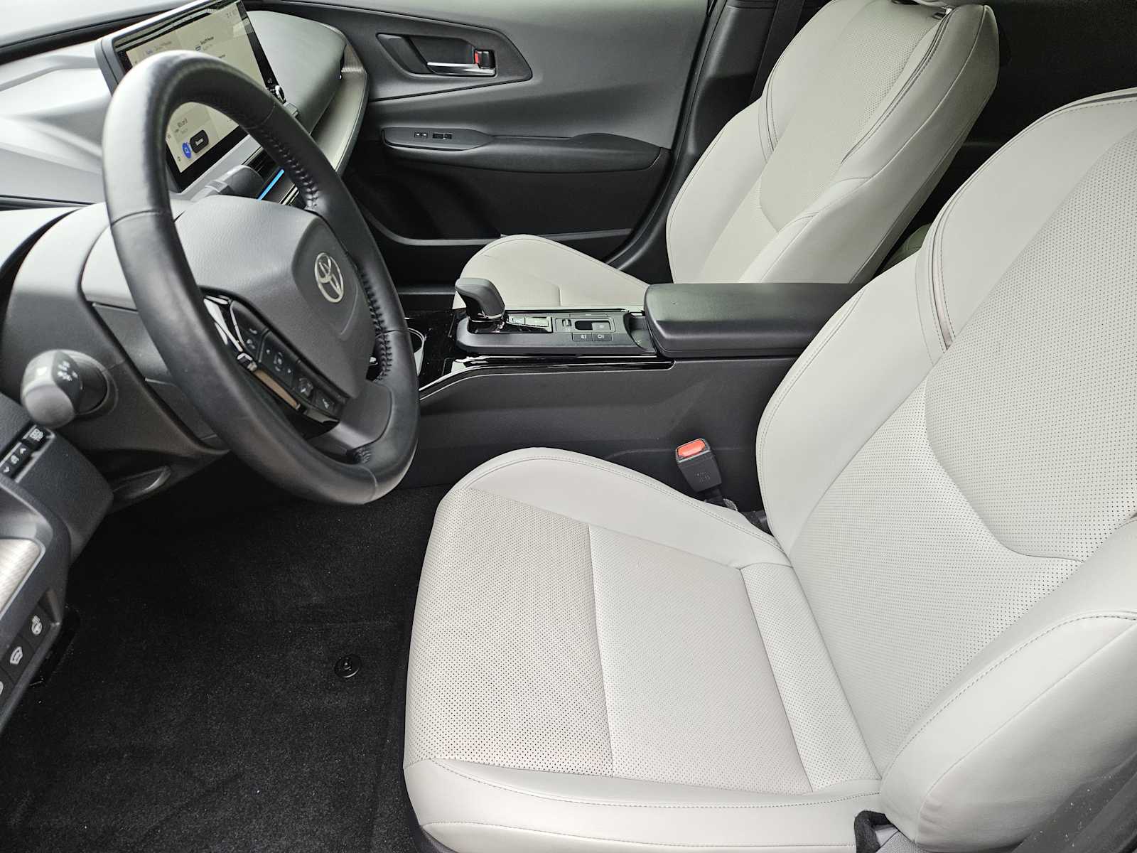 Thumbnail: 2024 Toyota Prius - 13