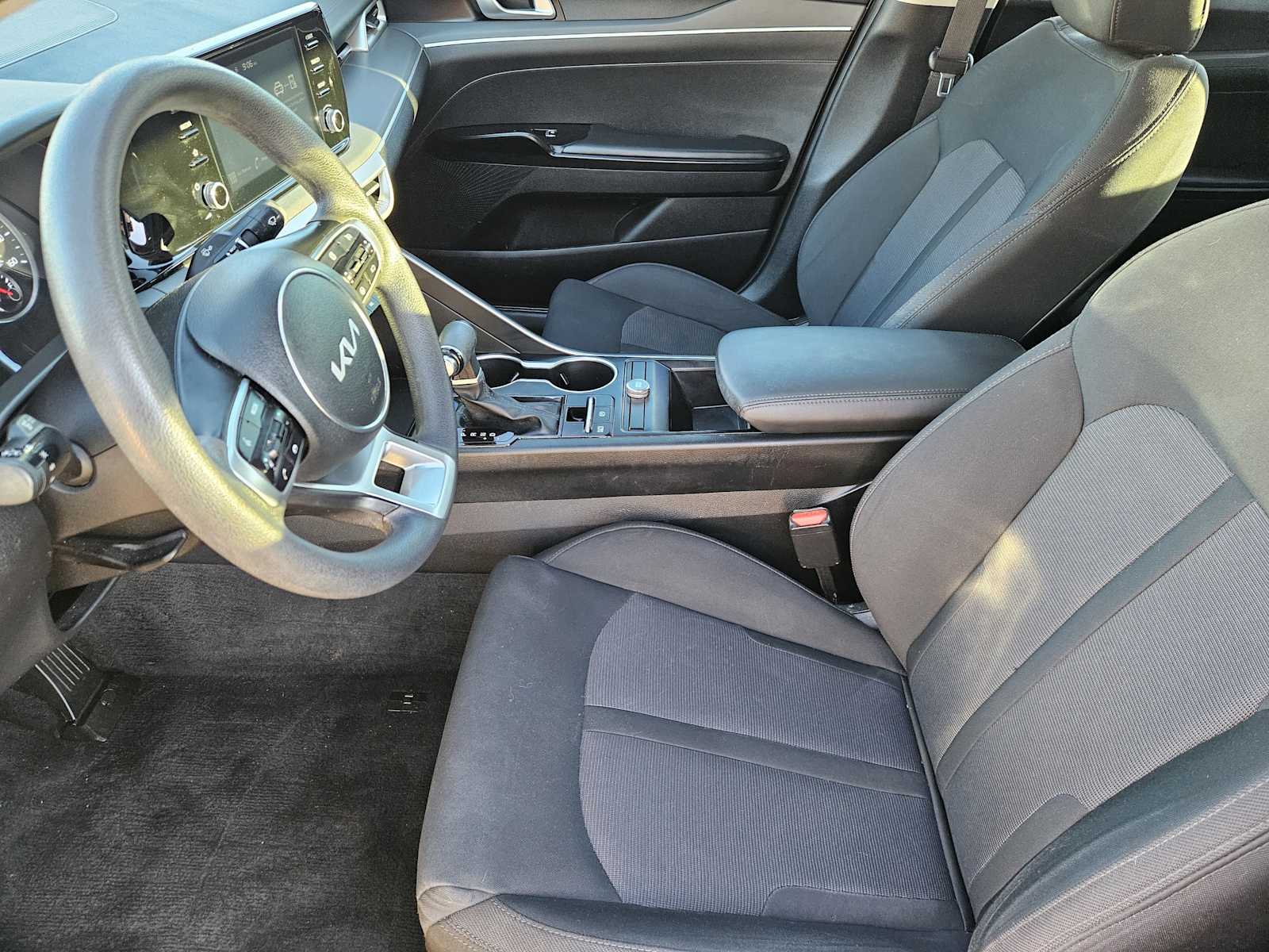 Thumbnail: 2022 Kia K5 - 14