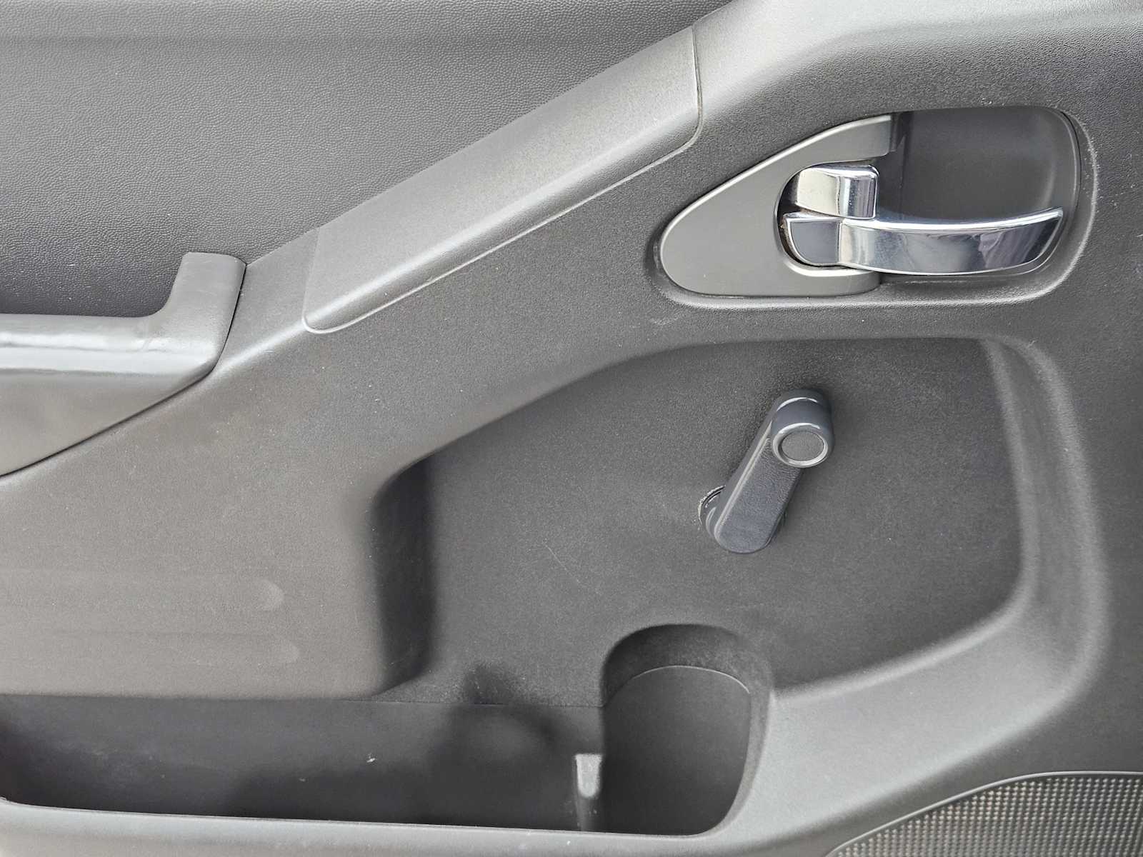 Thumbnail: 2015 Nissan Frontier - 23