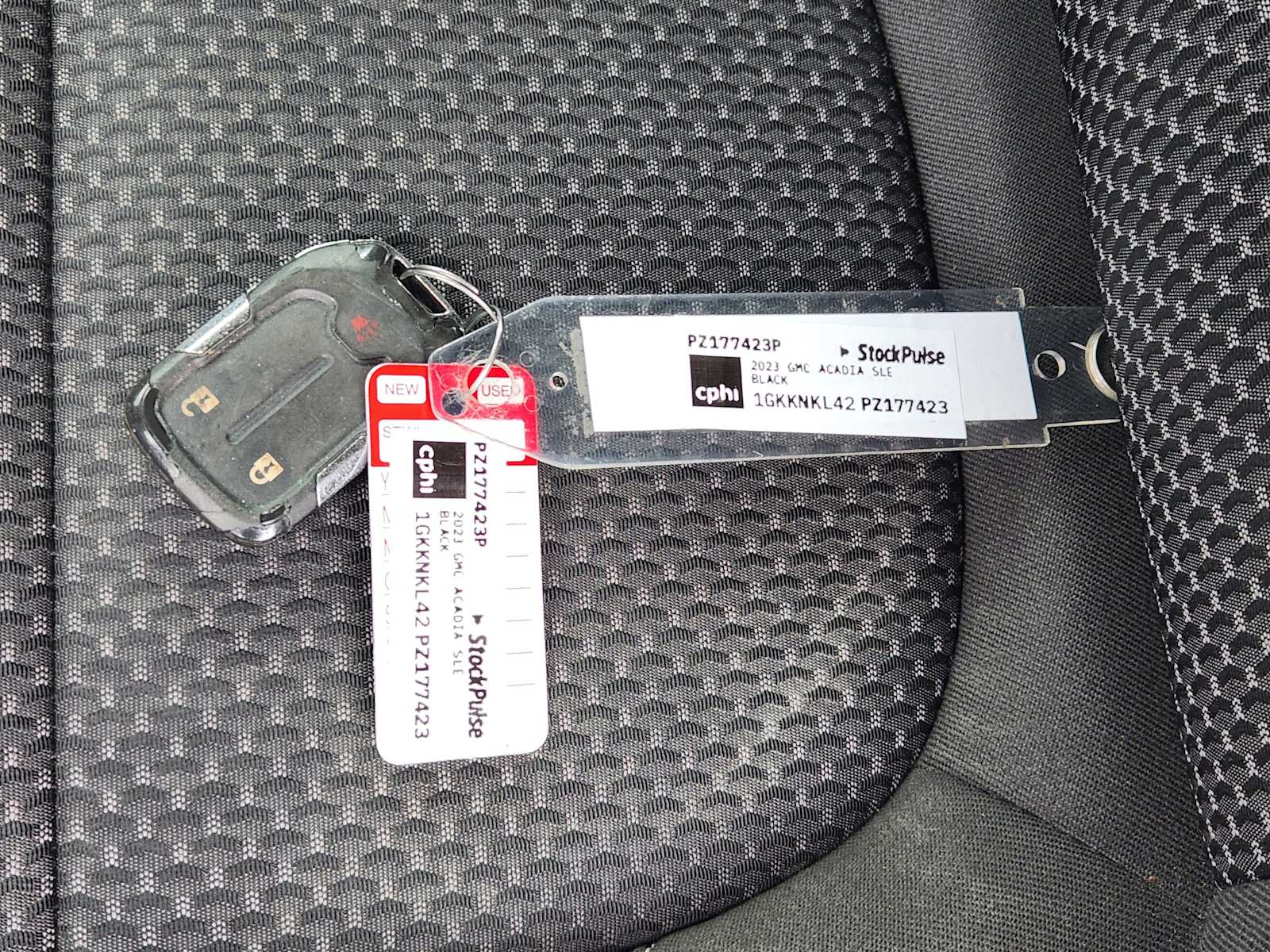 Thumbnail: 2023 GMC Acadia - 35