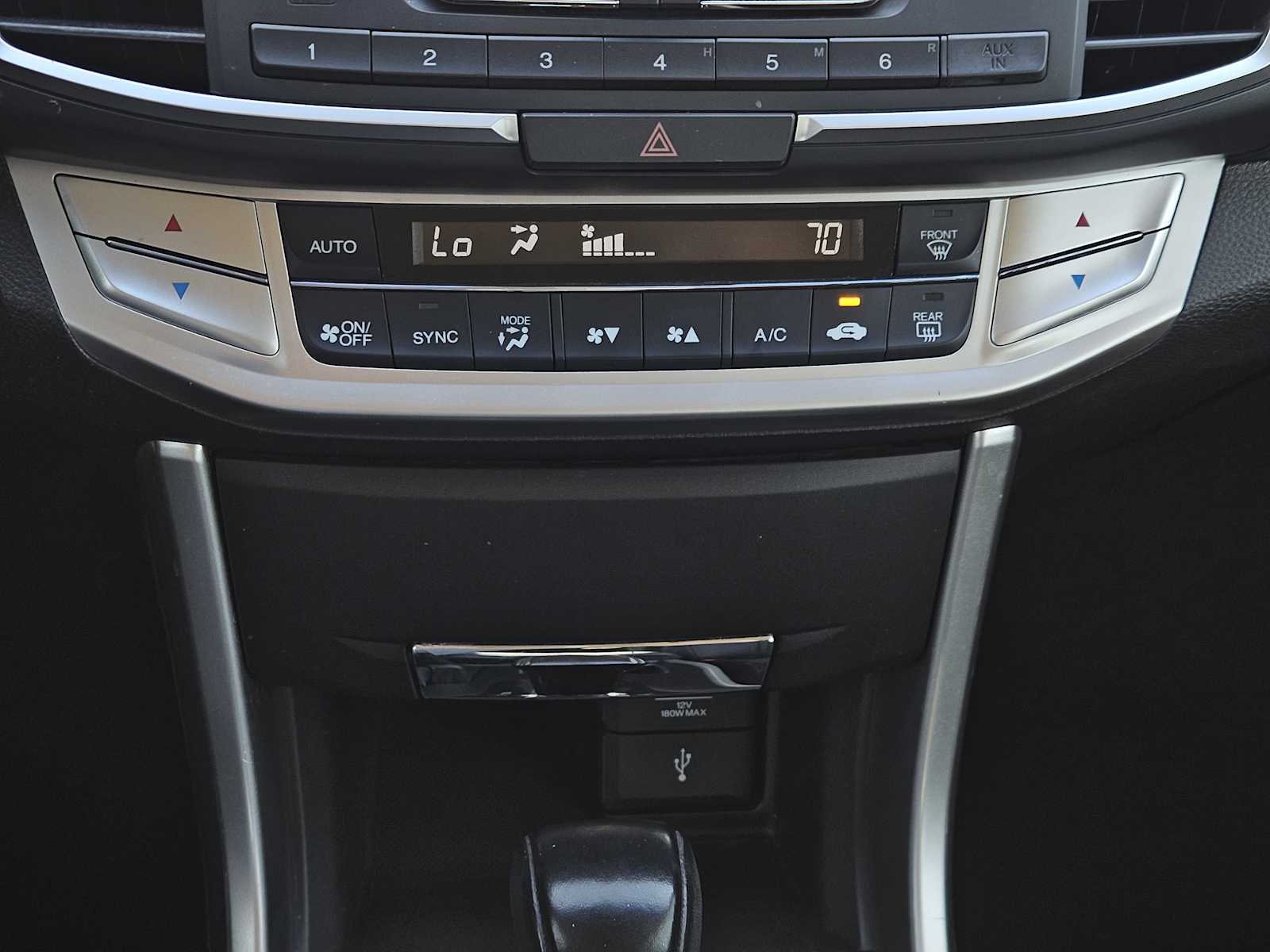 Thumbnail: 2013 Honda Accord - 19