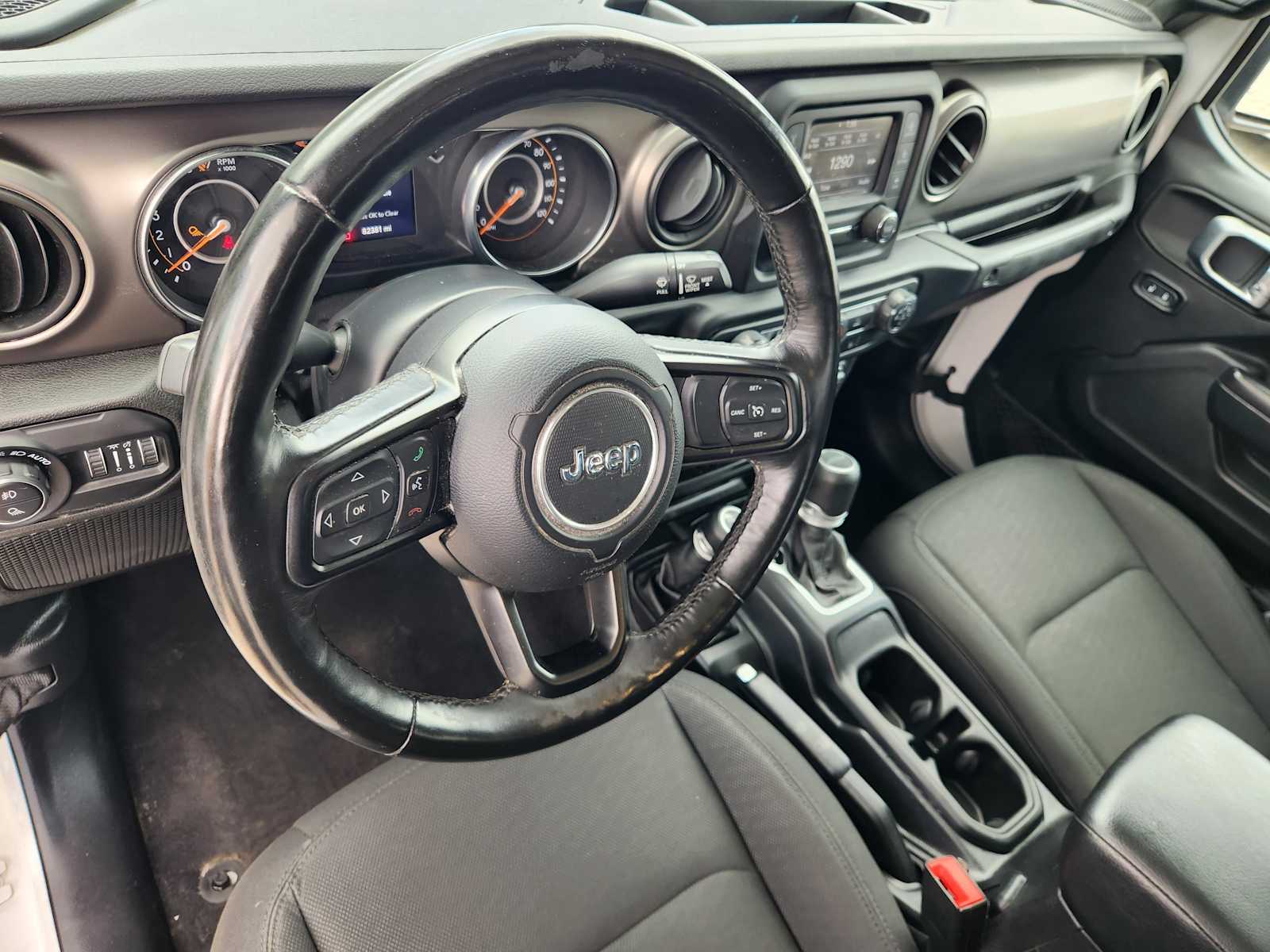 Thumbnail: 2020 Jeep Gladiator - 2