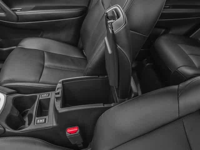 Thumbnail: 2016 Nissan Rogue - 17