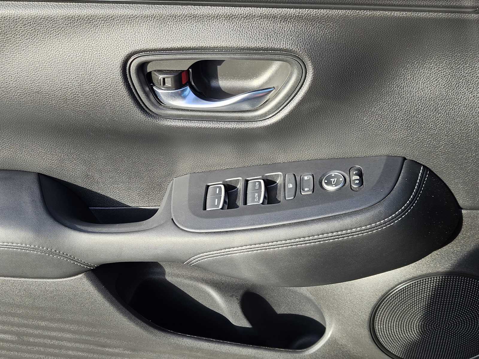 Thumbnail: 2024 Honda HR-V - 21