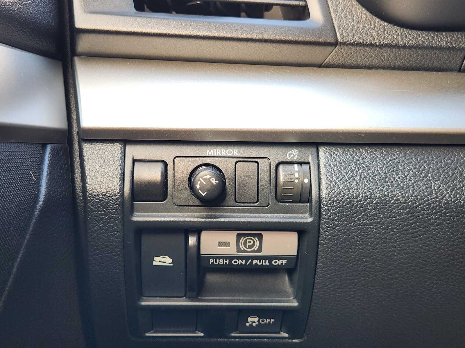 Thumbnail: 2013 Subaru Outback - 22