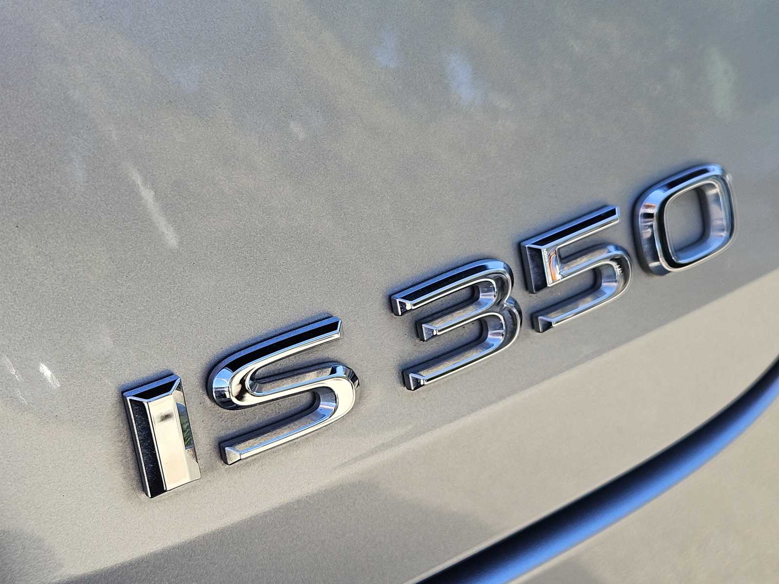 Thumbnail: 2023 Lexus IS - 11