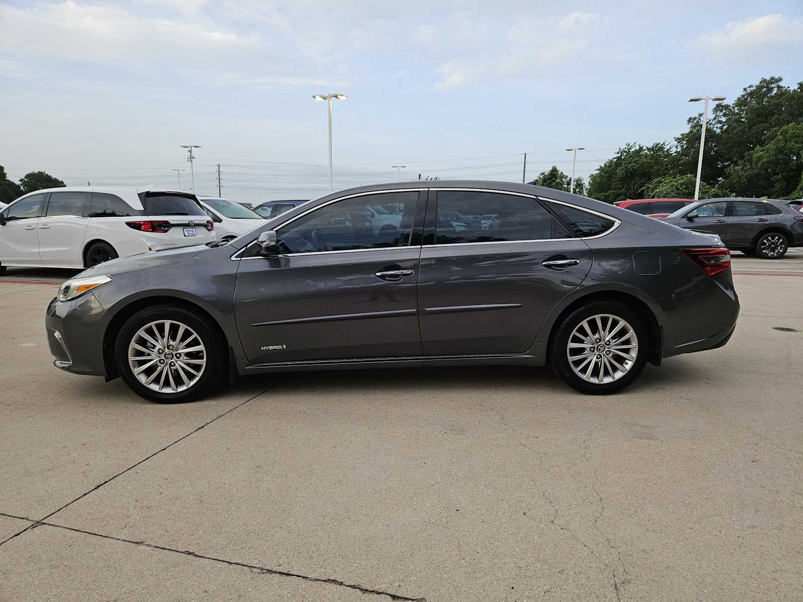 Thumbnail: 2018 Toyota Avalon - 5