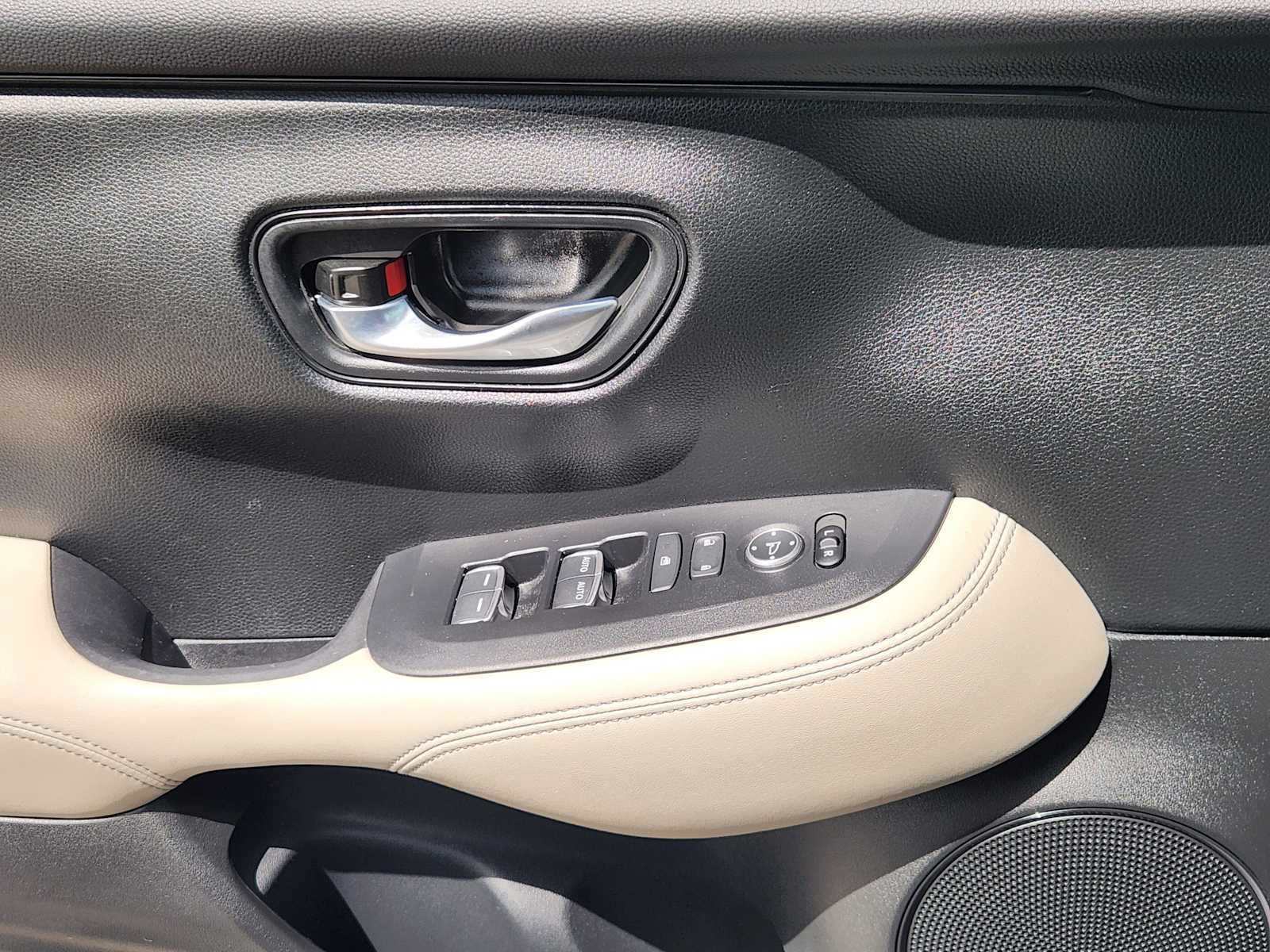 Thumbnail: 2024 Honda HR-V - 23