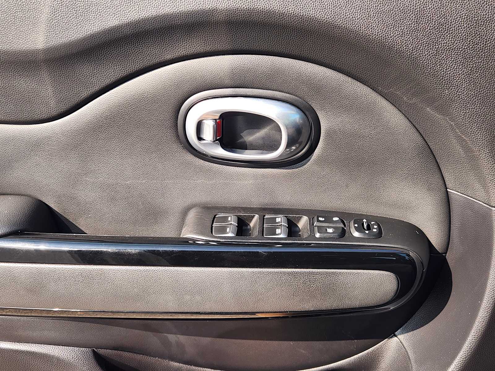 Thumbnail: 2018 Kia Soul - 21