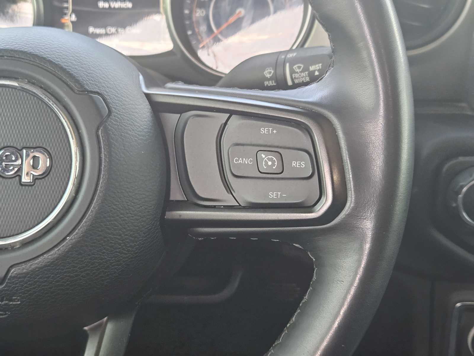 Thumbnail: 2021 Jeep Gladiator - 28