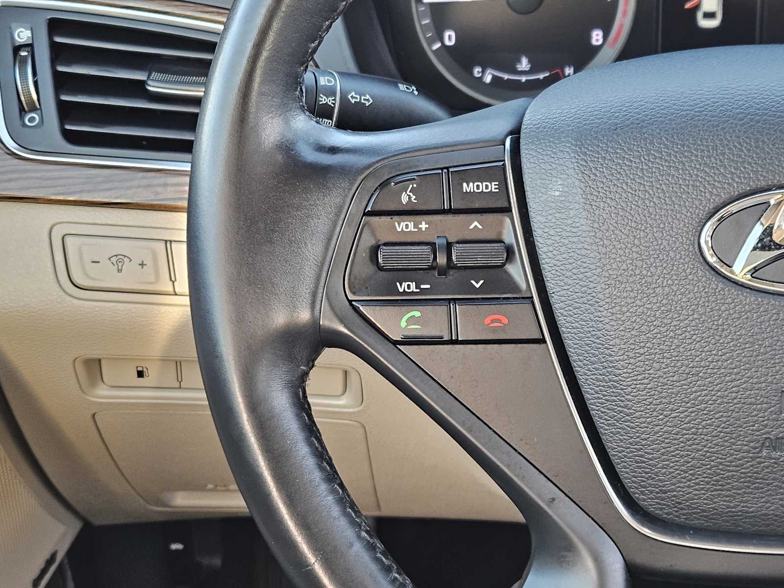 Thumbnail: 2016 Hyundai Sonata - 28