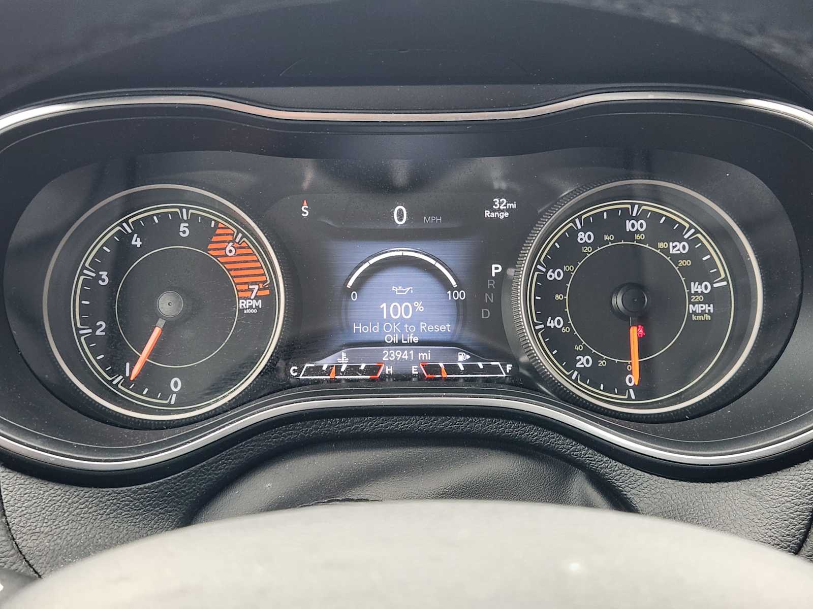 Thumbnail: 2020 Jeep Cherokee - 15