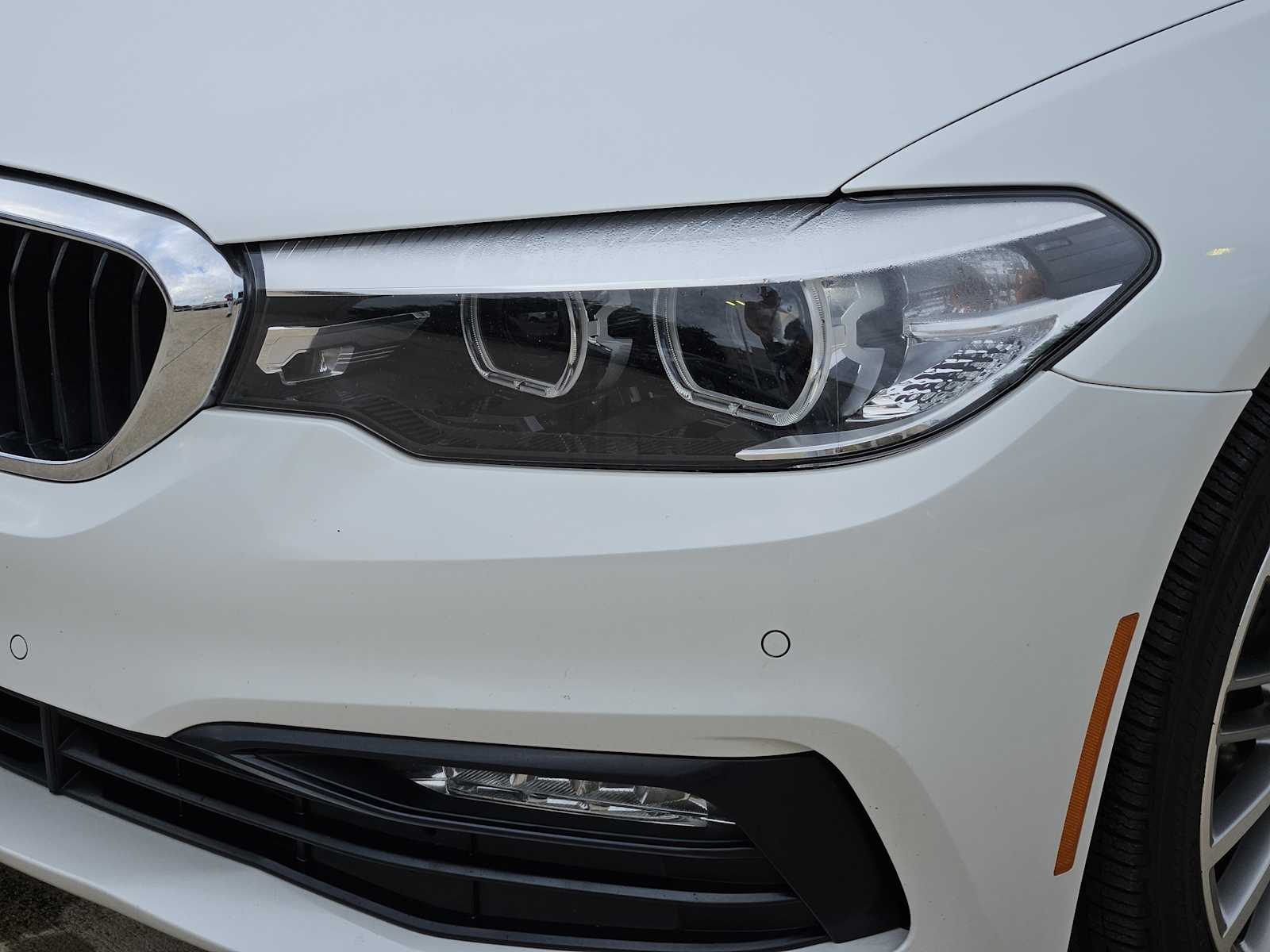 2018 BMW 5 Series 540i 9