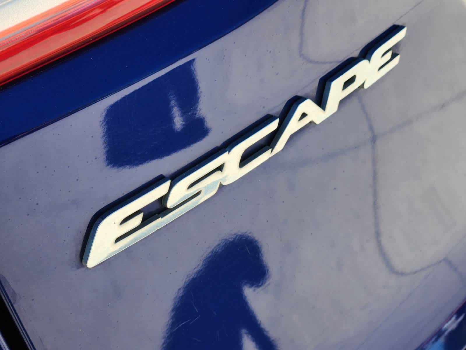 2013 Ford Escape S 13
