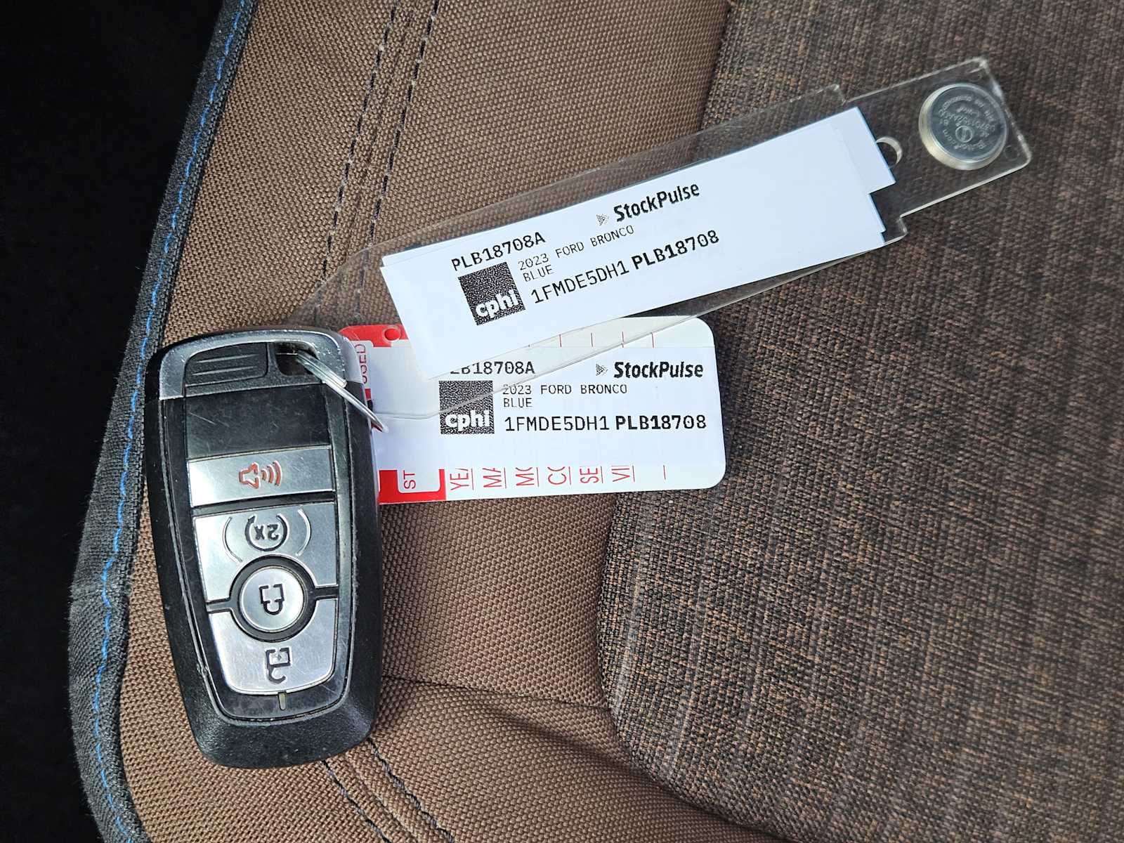 Thumbnail: 2023 Ford Bronco - 33