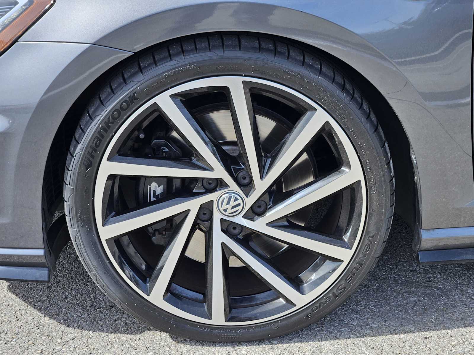 Thumbnail: 2019 Volkswagen Golf - 9