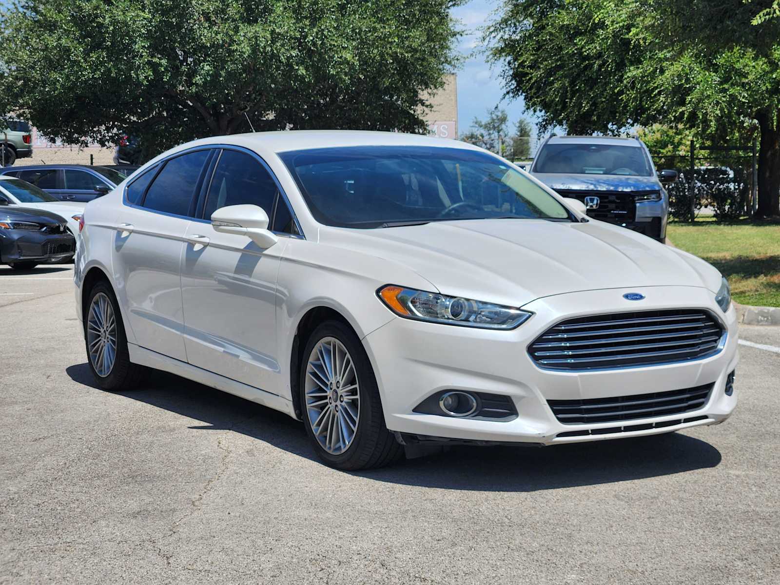 Thumbnail: 2014 Ford Fusion - 3