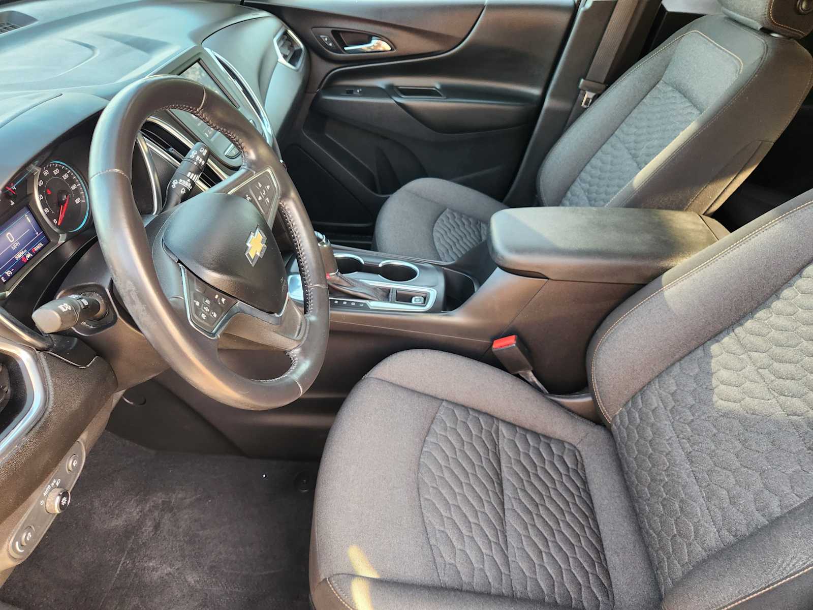 Thumbnail: 2021 Chevrolet Equinox - 11