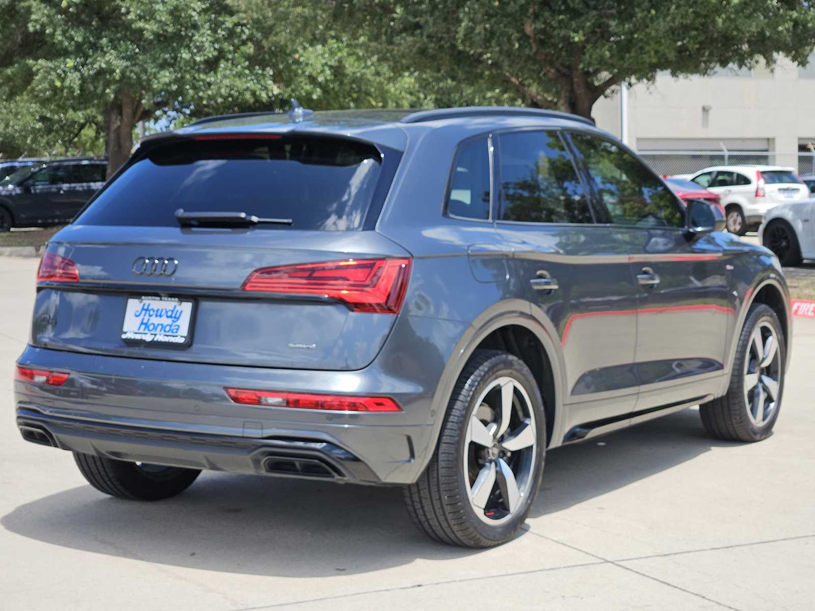 Thumbnail: 2022 Audi Q5 - 6