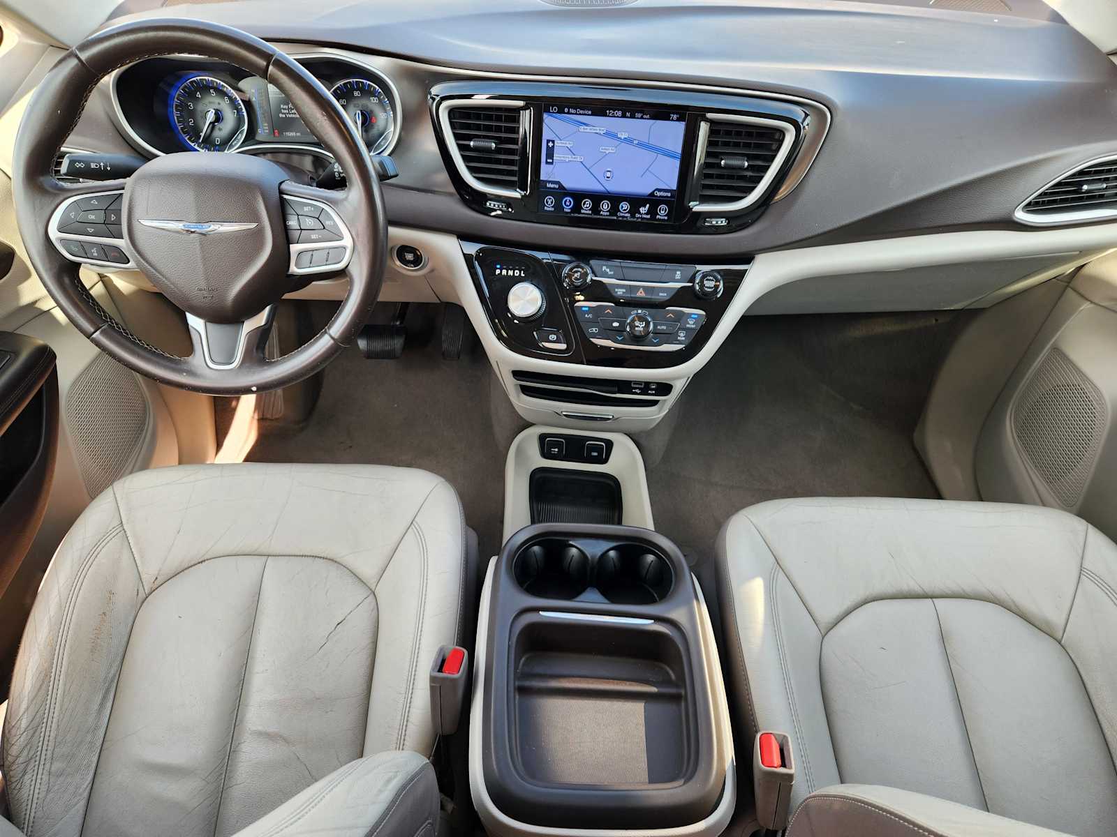 Thumbnail: 2017 Chrysler Pacifica - 24