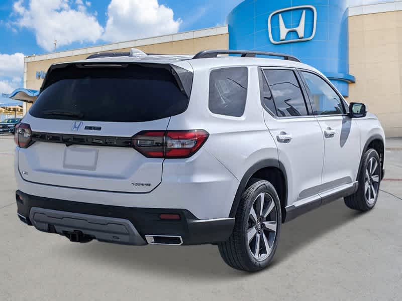 2025 Honda Pilot Touring 5