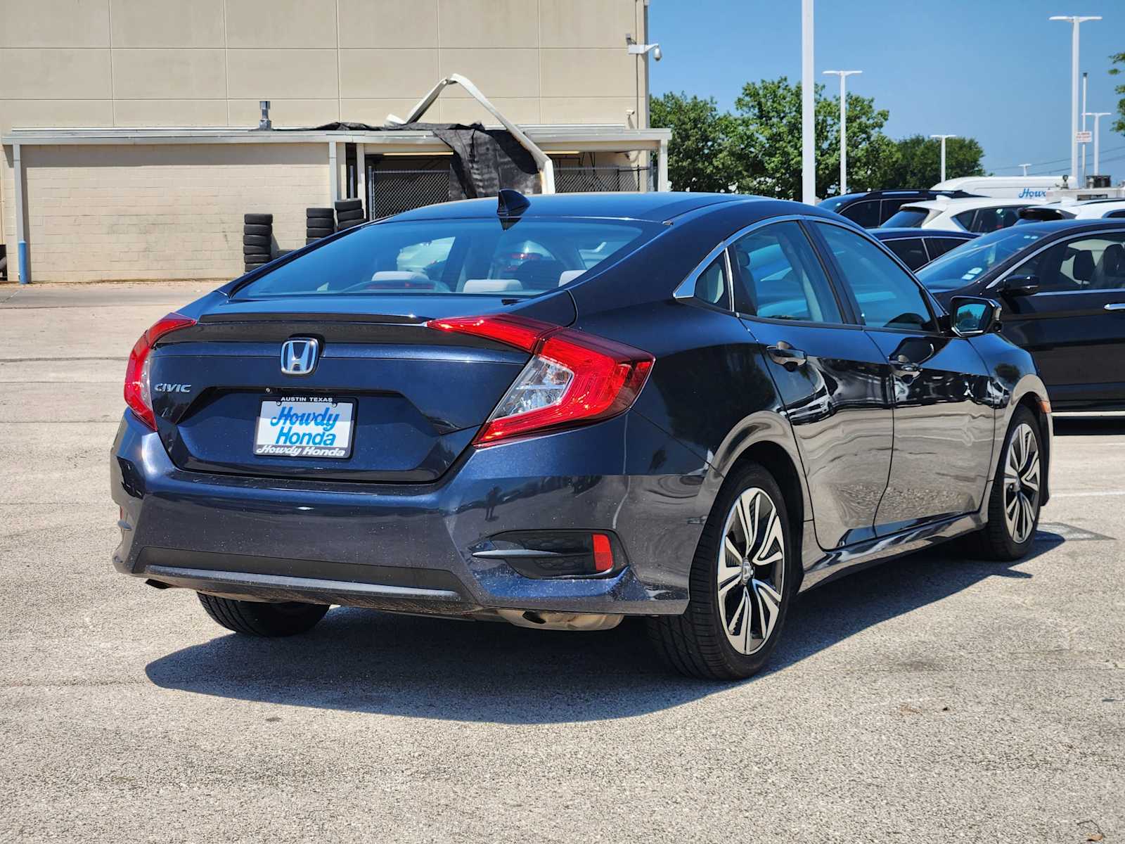 Thumbnail: 2017 Honda Civic - 6