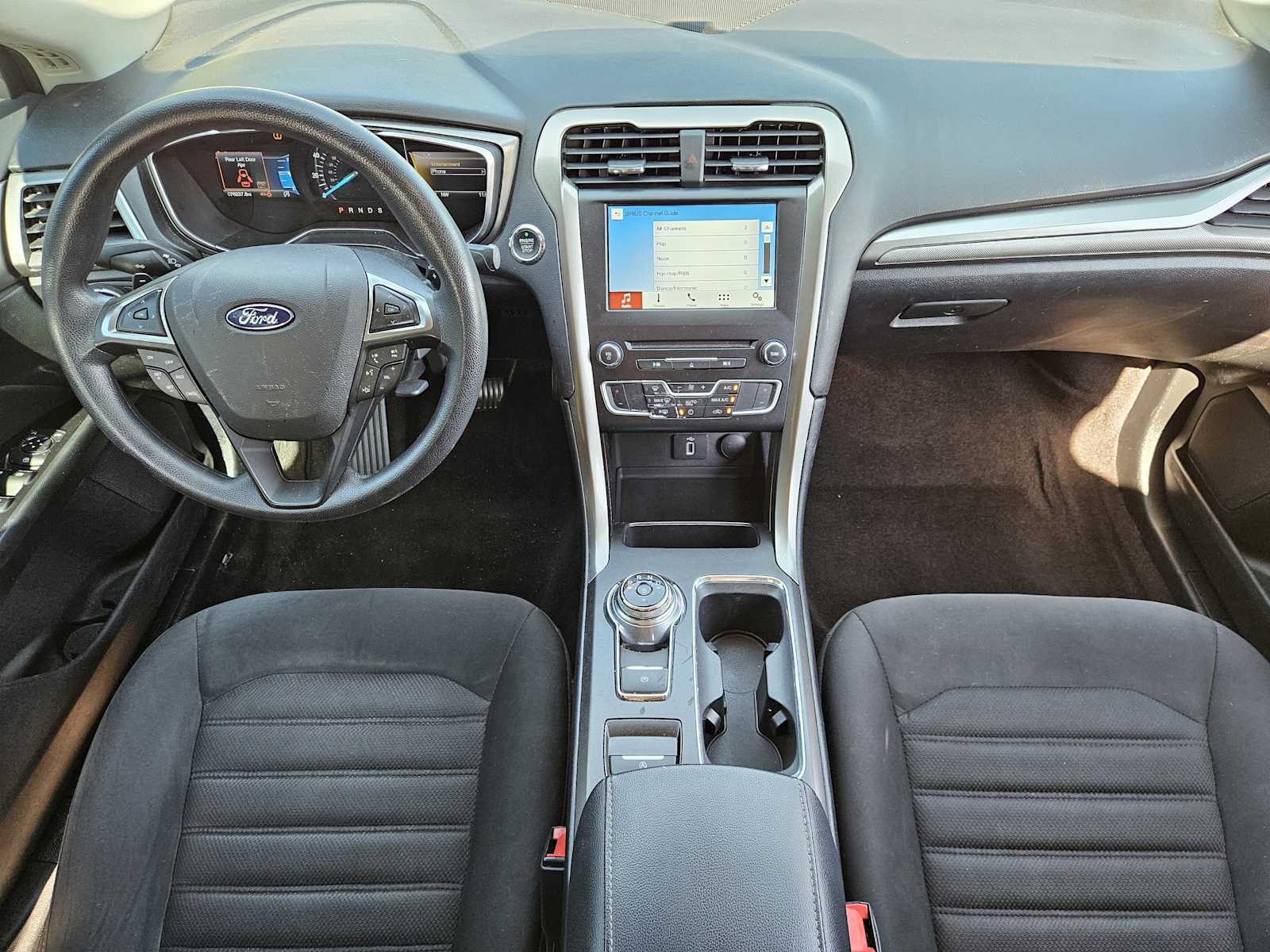 Thumbnail: 2017 Ford Fusion - 25