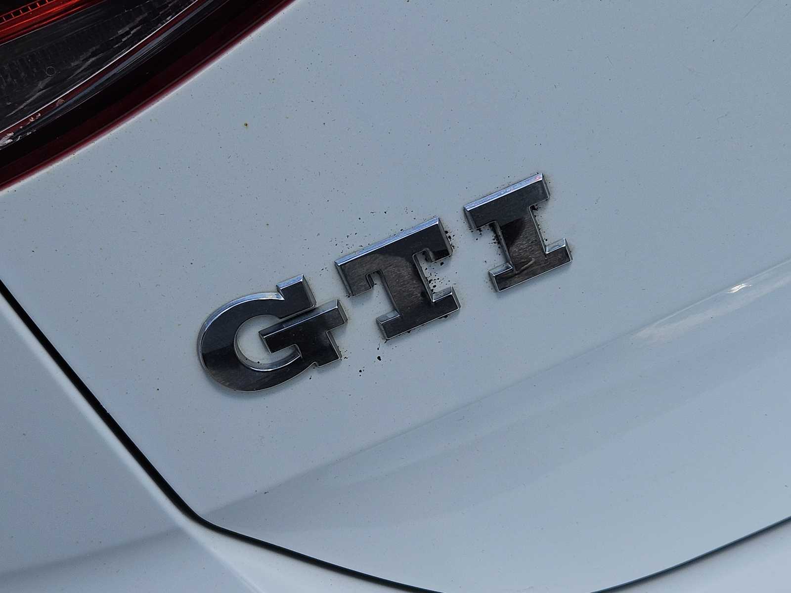 Thumbnail: 2015 Volkswagen Golf - 11