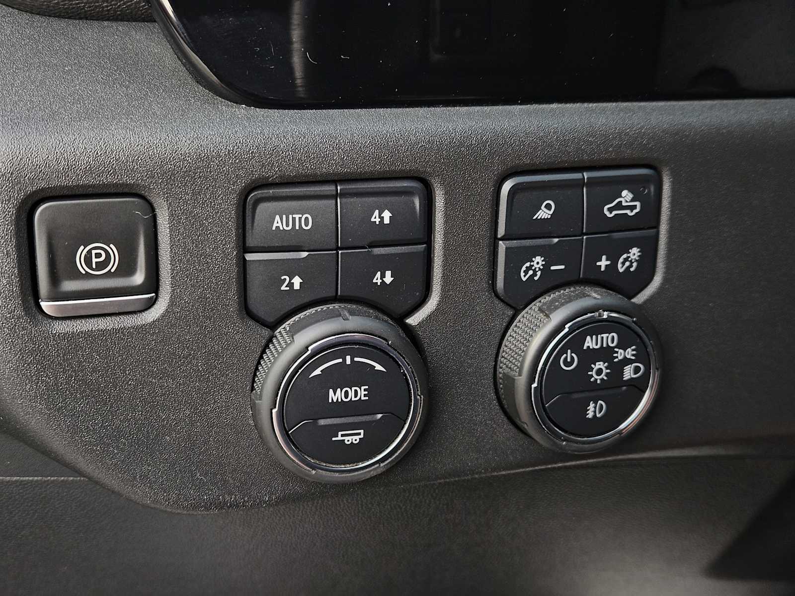 Thumbnail: 2023 Chevrolet Silverado 1500 - 22