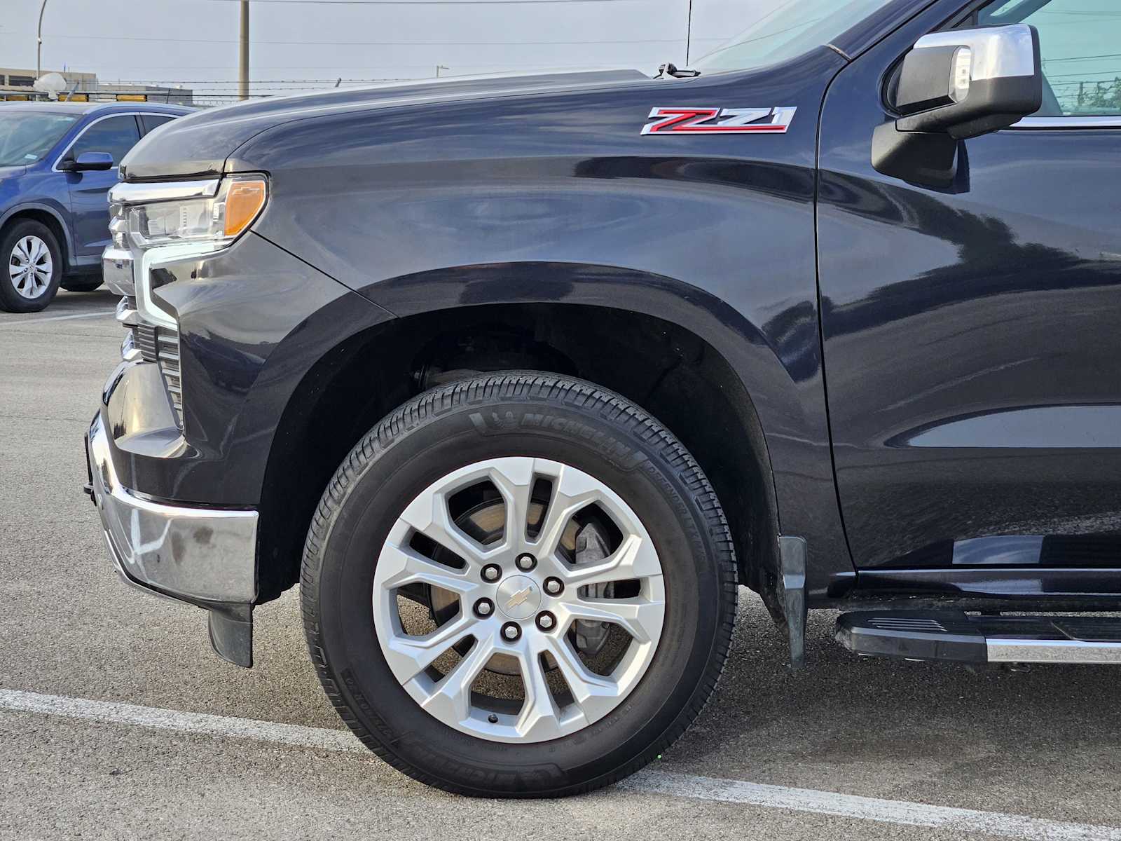 Thumbnail: 2023 Chevrolet Silverado 1500 - 8