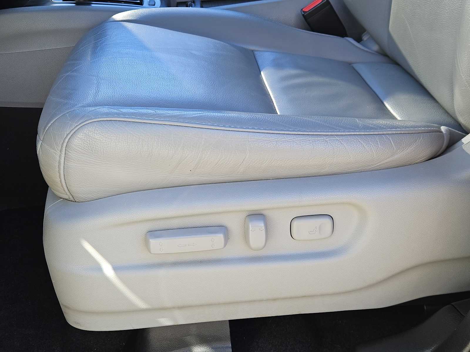 Thumbnail: 2018 Honda Pilot - 22