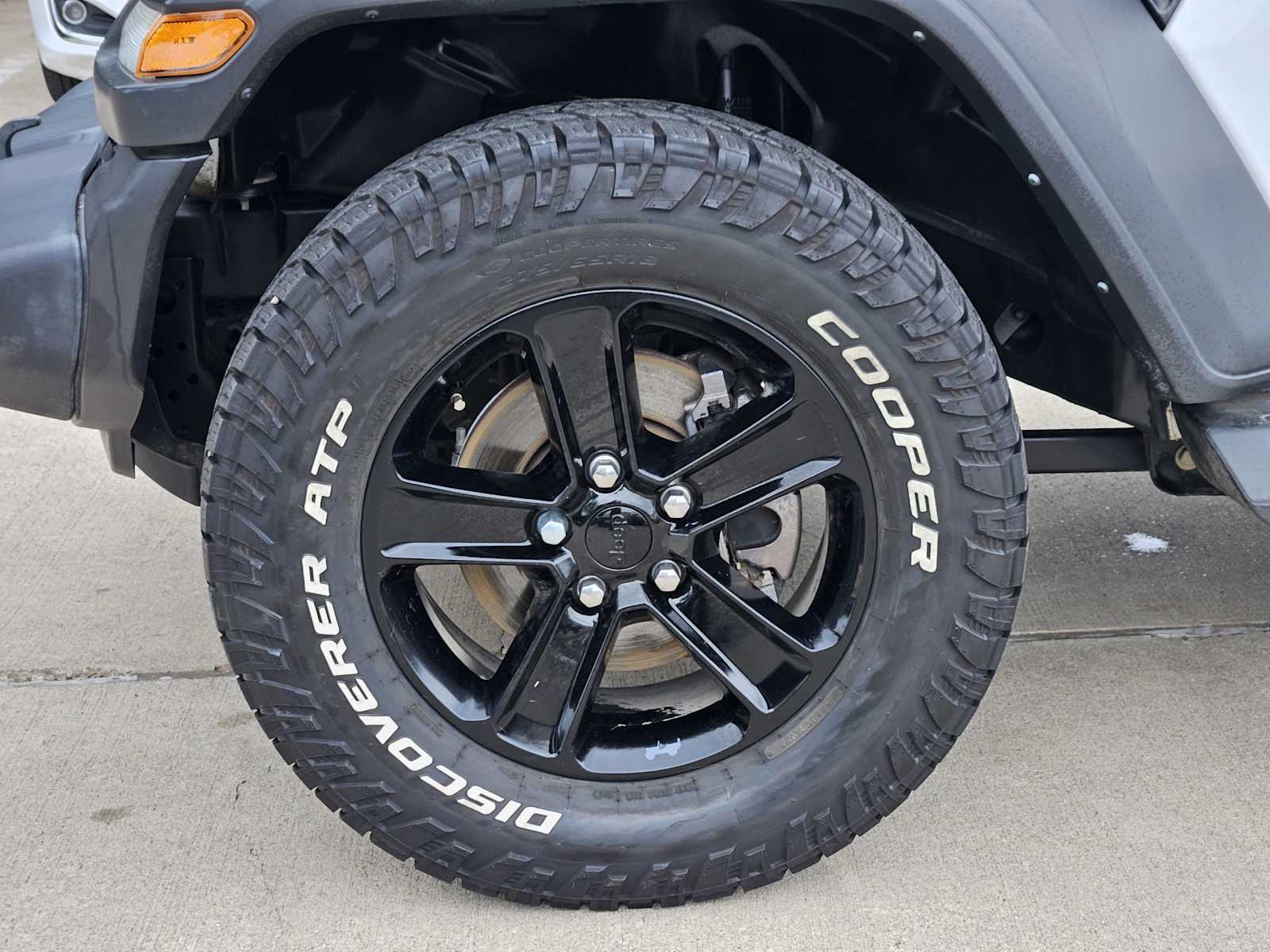 Thumbnail: 2021 Jeep Wrangler - 9