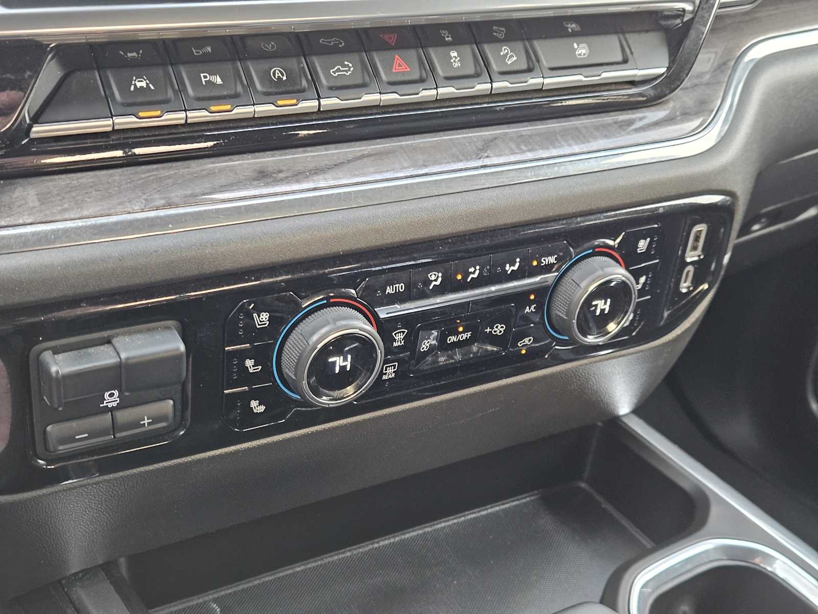 Thumbnail: 2023 Chevrolet Silverado 1500 - 19