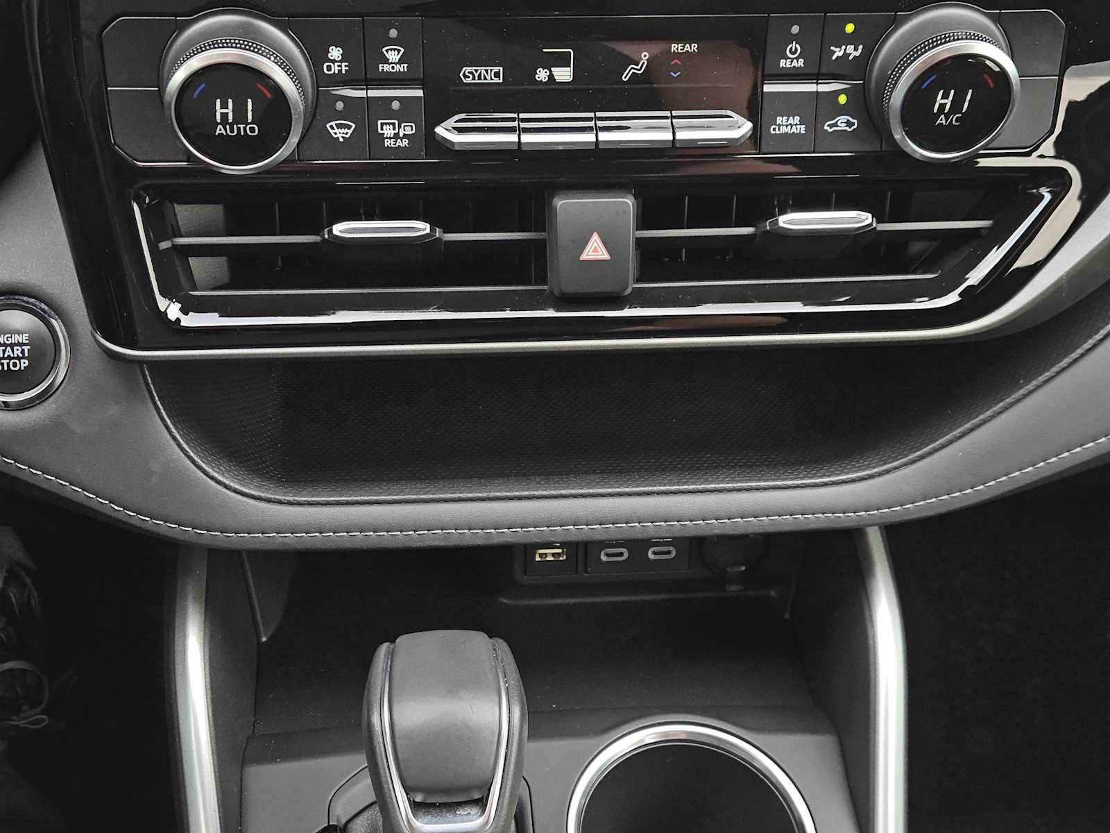 Thumbnail: 2023 Toyota Highlander - 19