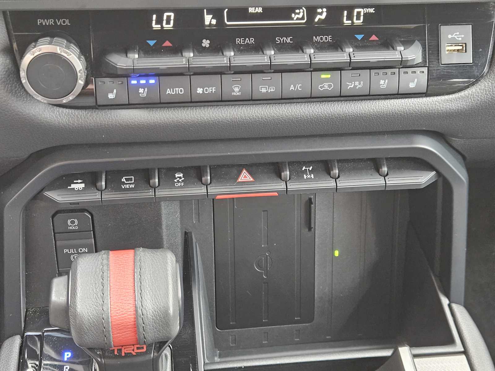 Thumbnail: 2024 Toyota Sequoia - 17