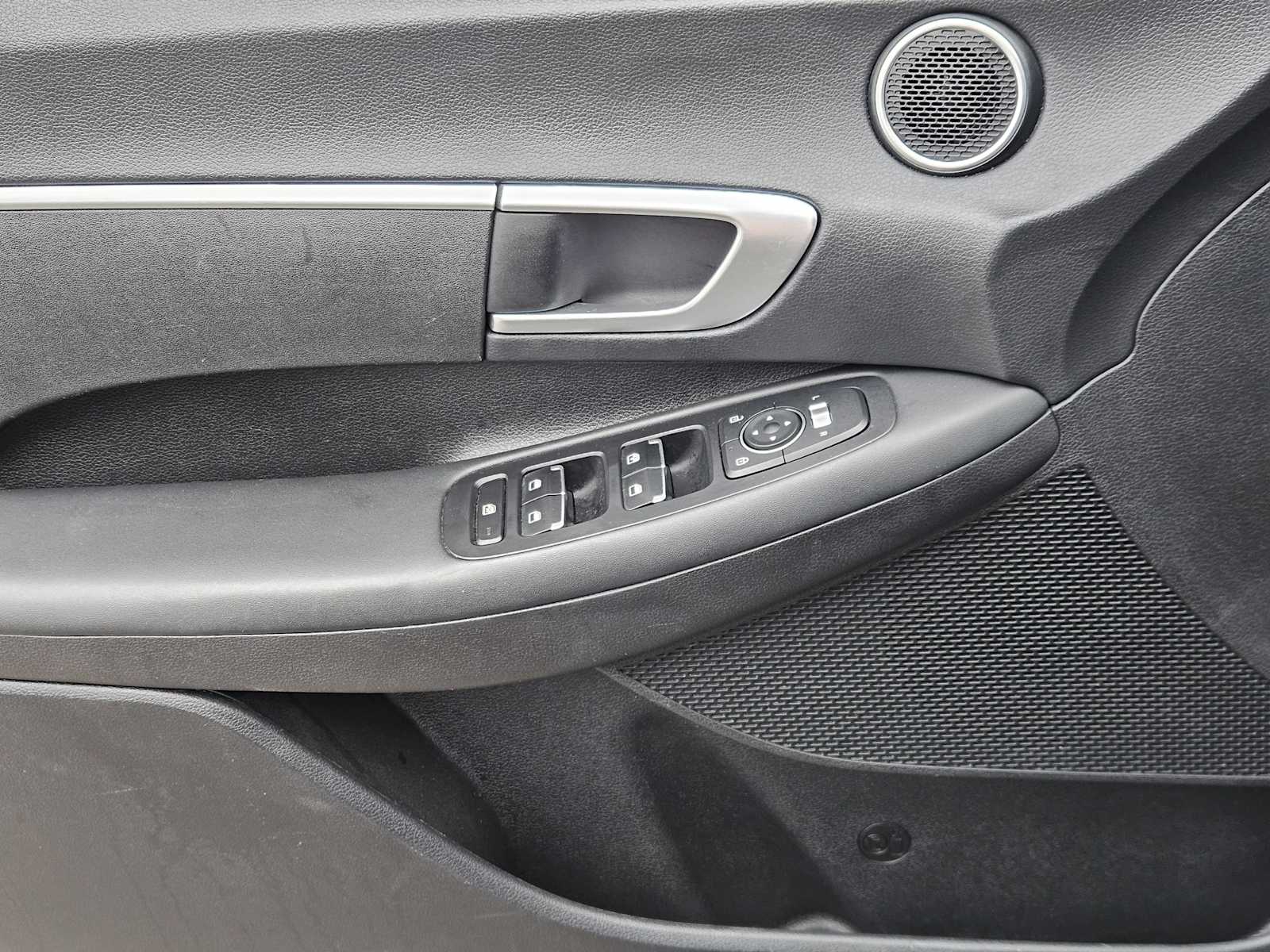 Thumbnail: 2022 Hyundai Sonata - 21